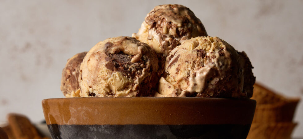 No-Churn Roasted S'mores Ice Cream scoops in a frosted bowl